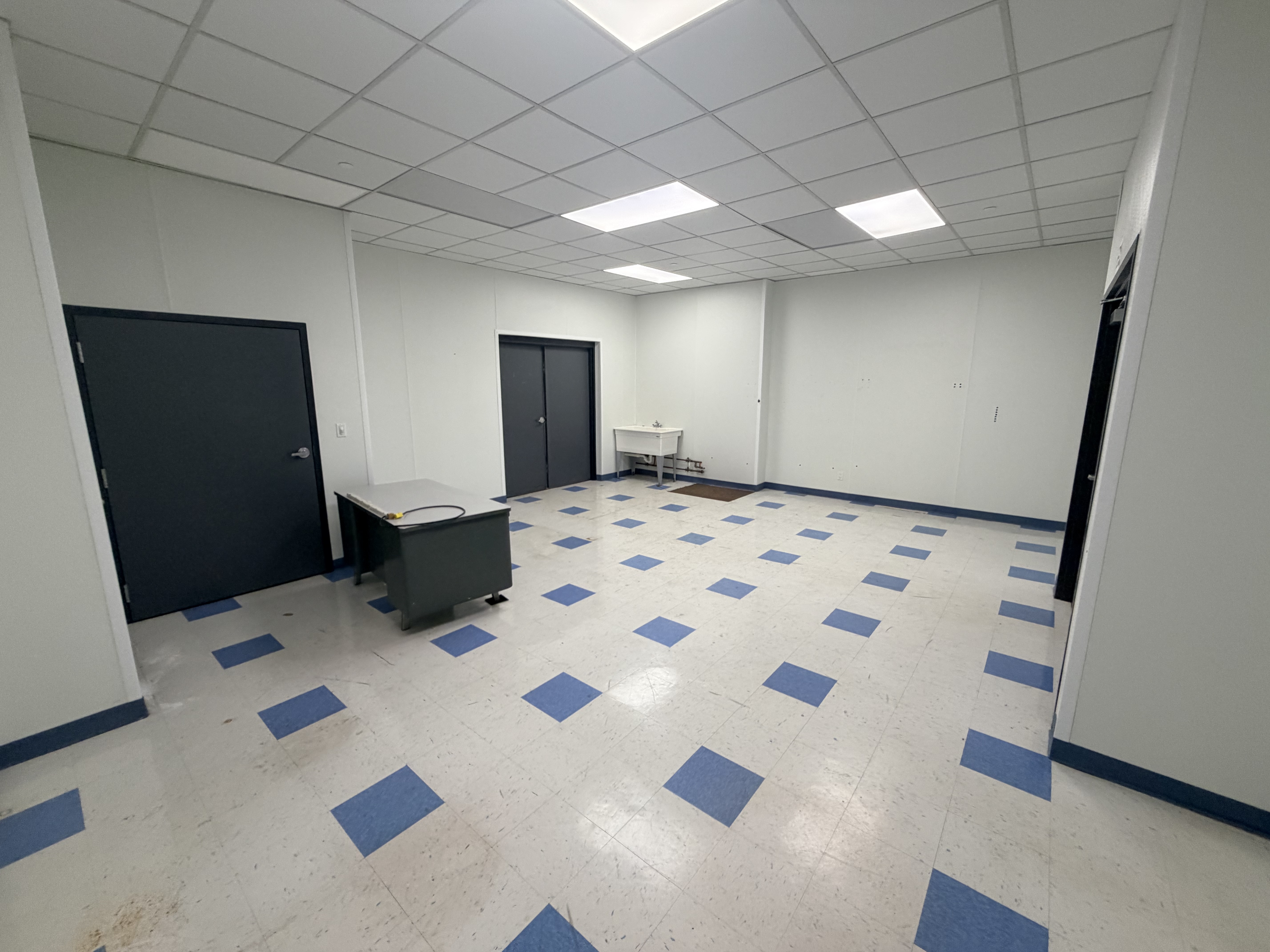 485 Cayuga - Suite 100 - Photo of Office