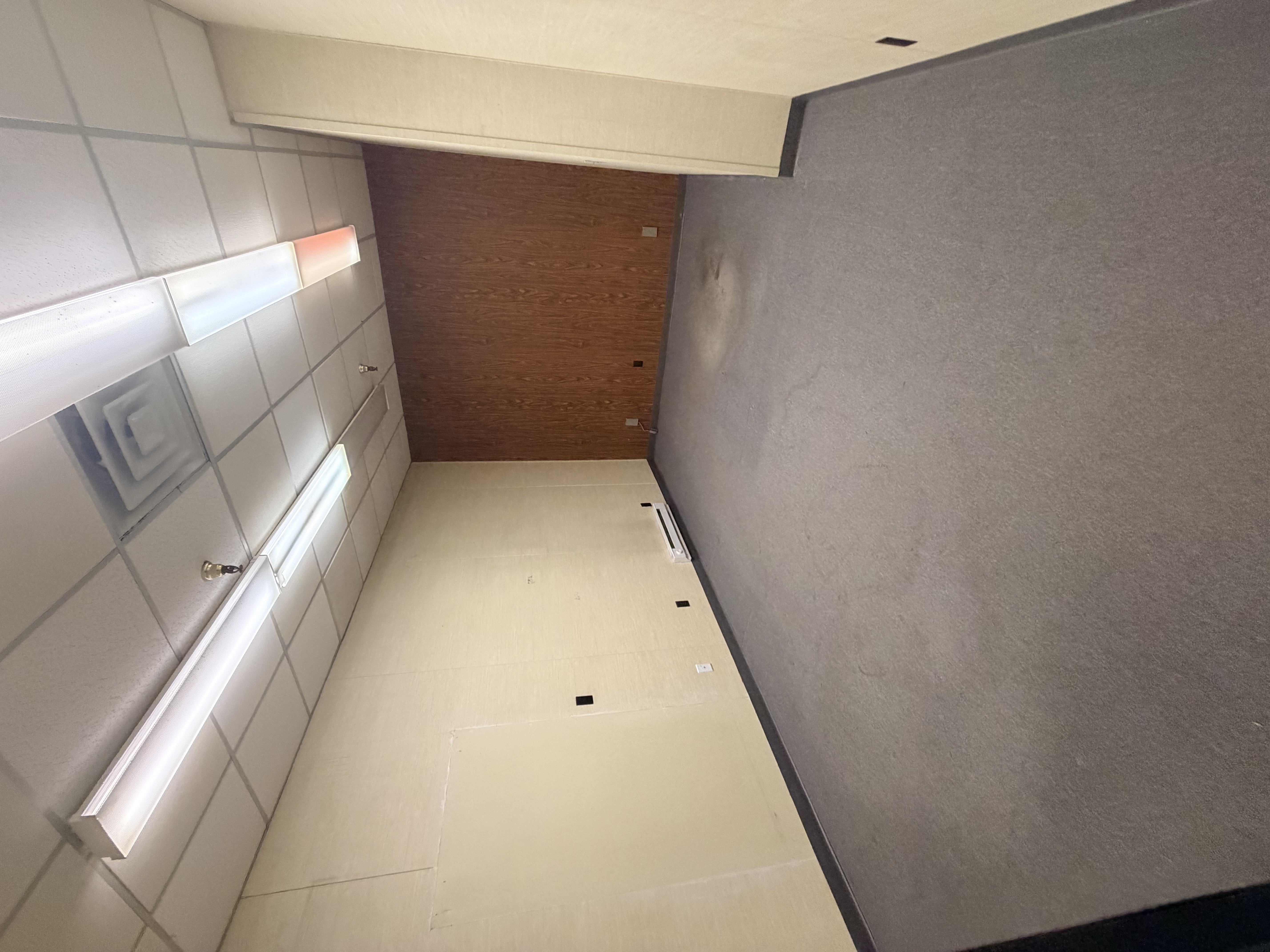 485 Cayuga - Suite 100 - Photo of Office