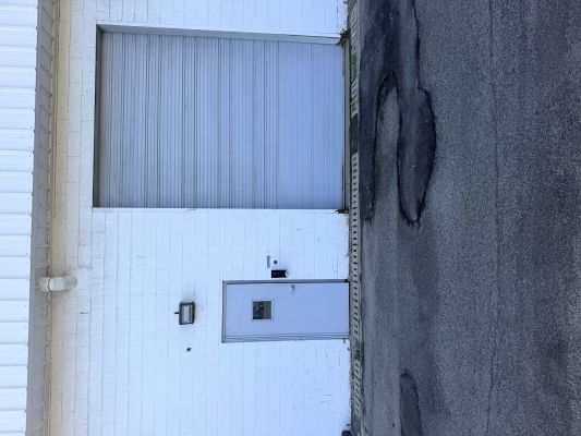 Suite 104 at grade loading dock with 2 ton hoist
